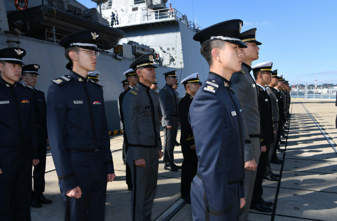 Midshipmen and cadets from the Republic of Korea Navy, Army and Air Force academies during a visit to Commander Fleet Activities Sasebo. JMSDF Photo